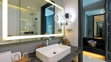 WYNDHAM GRAND NAI HARN BEACH PHUKET