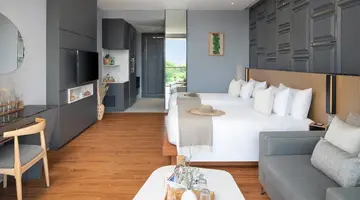 WYNDHAM GRAND NAI HARN BEACH PHUKET