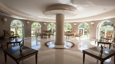 X Life Hotel (Adults Only +15)