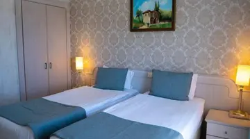 X Life Hotel (Adults Only +15)