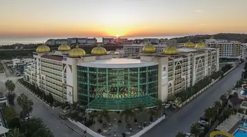 Xafira Deluxe Resort