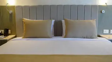 XANADU CLUB MAKADI BAY