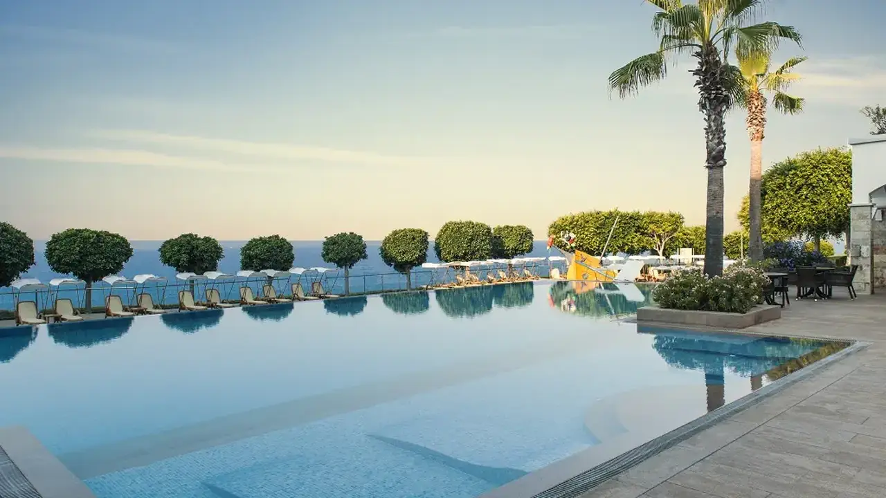 XANADU ISLAND HOTEL
