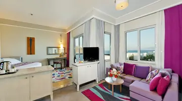 XANADU ISLAND HOTEL