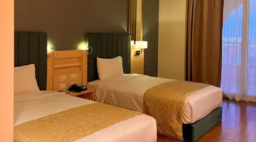 XANADU MAKADI BAY