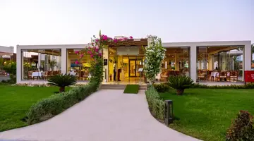 XANADU MAKADI BAY