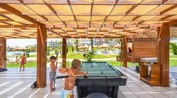 XANADU MAKADI BAY