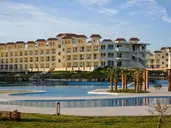 XANADU MAKADI BAY