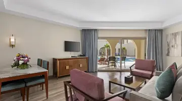 XANADU MAKADI BAY