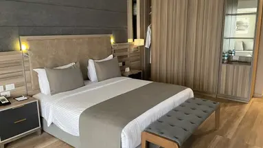XANADU MAKADI BAY