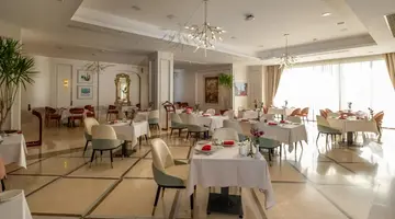 XANADU MAKADI BAY
