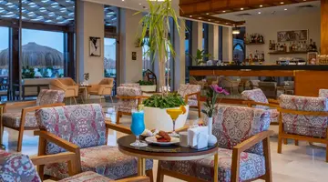XANADU MAKADI BAY