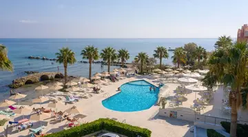 Xenos Kamara Beach