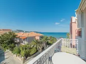 Xenos Kamara Beach