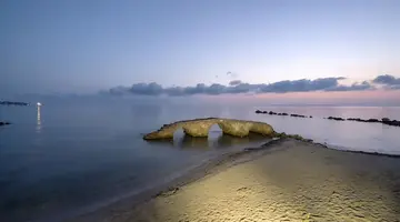Xenos Kamara Beach