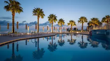 Xenos Kamara Beach