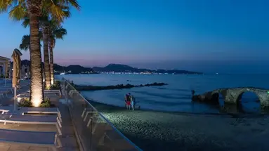 Xenos Kamara Beach
