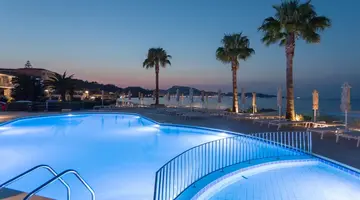 Xenos Kamara Beach