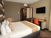 Xo Hotels Blue Tower