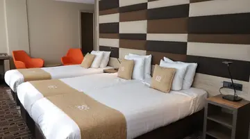 Xo Hotels Blue Tower