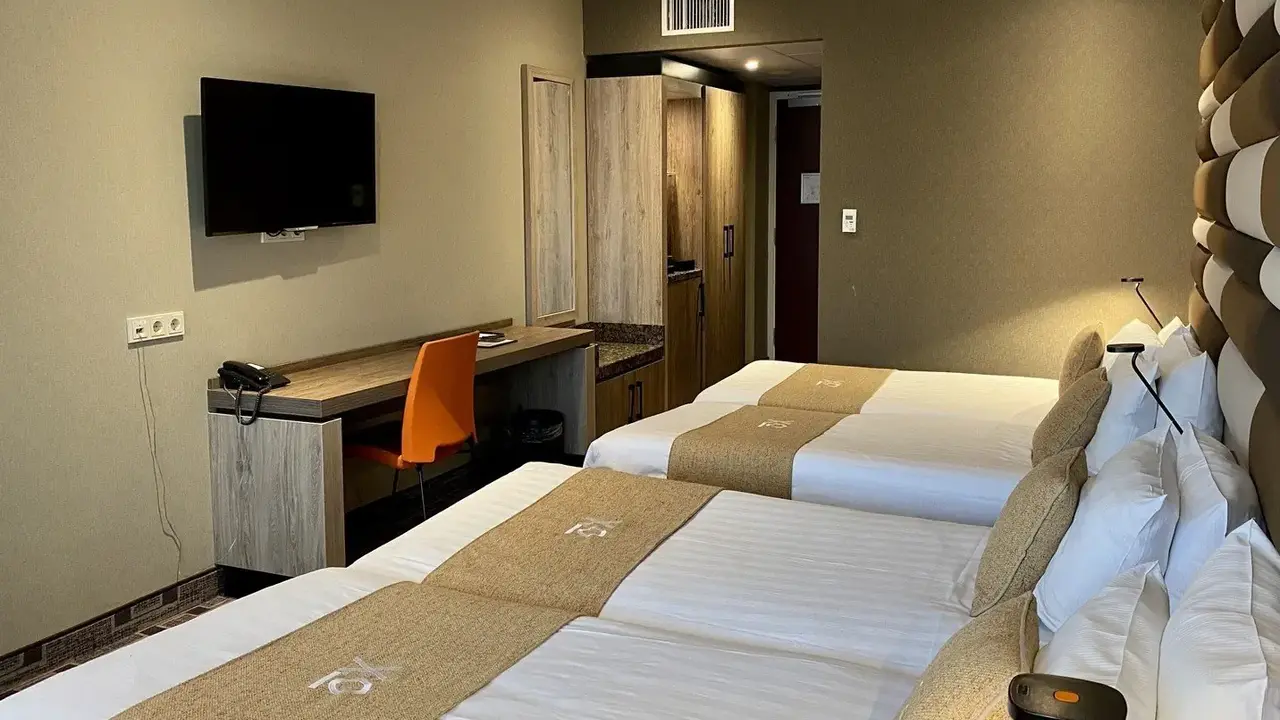 Xo Hotels Blue Tower