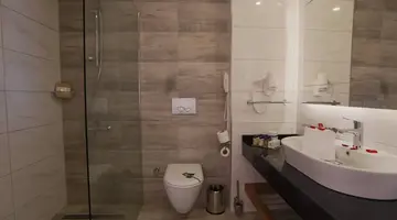 XORIA DELUXE HOTEL
