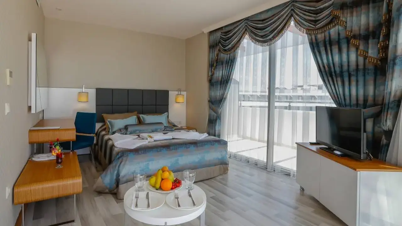 XORIA DELUXE HOTEL