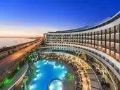Xoria Deluxe Hotel