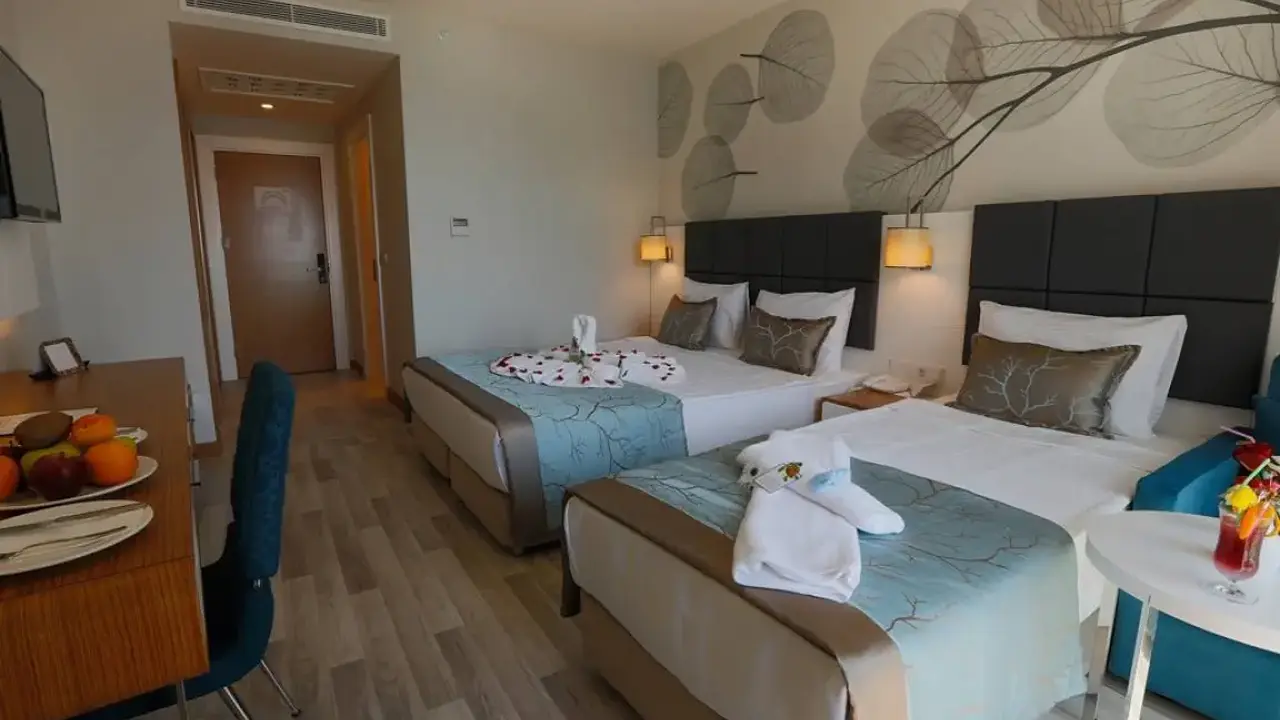 XORIA DELUXE HOTEL