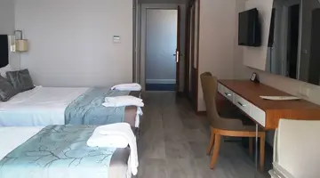 XORIA DELUXE HOTEL