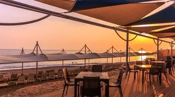 XORIA DELUXE HOTEL