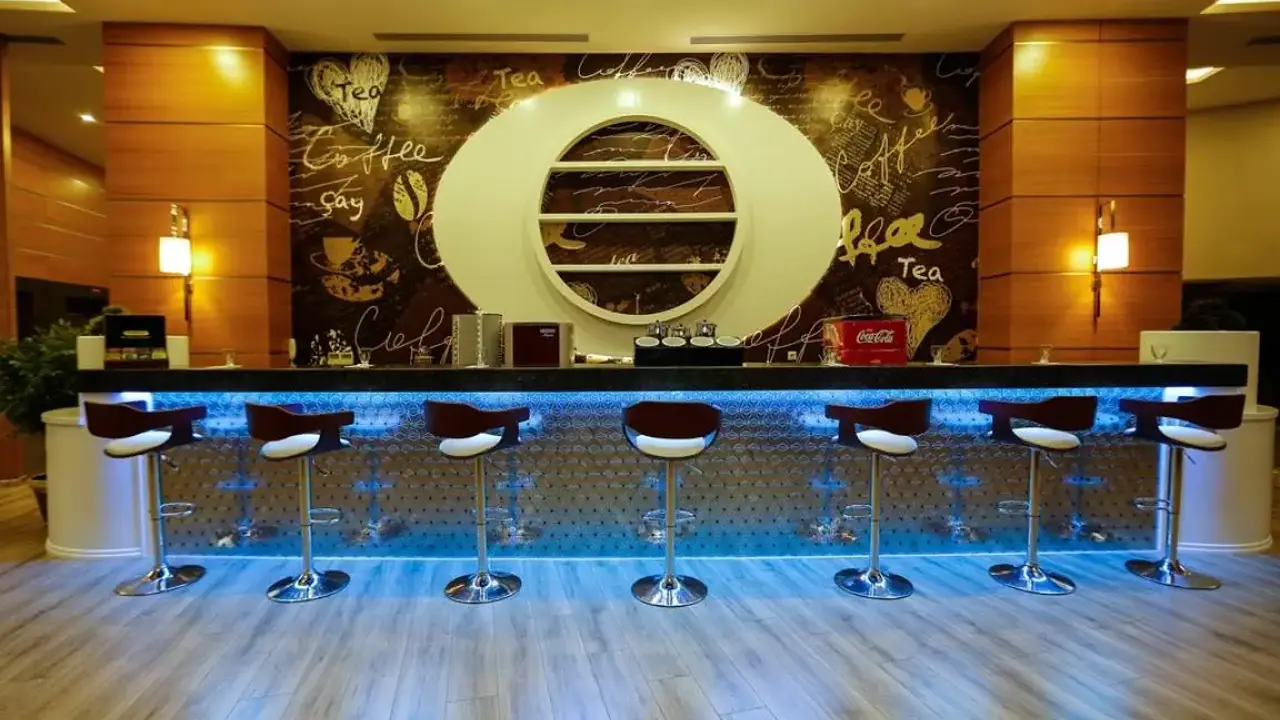 XORIA DELUXE HOTEL