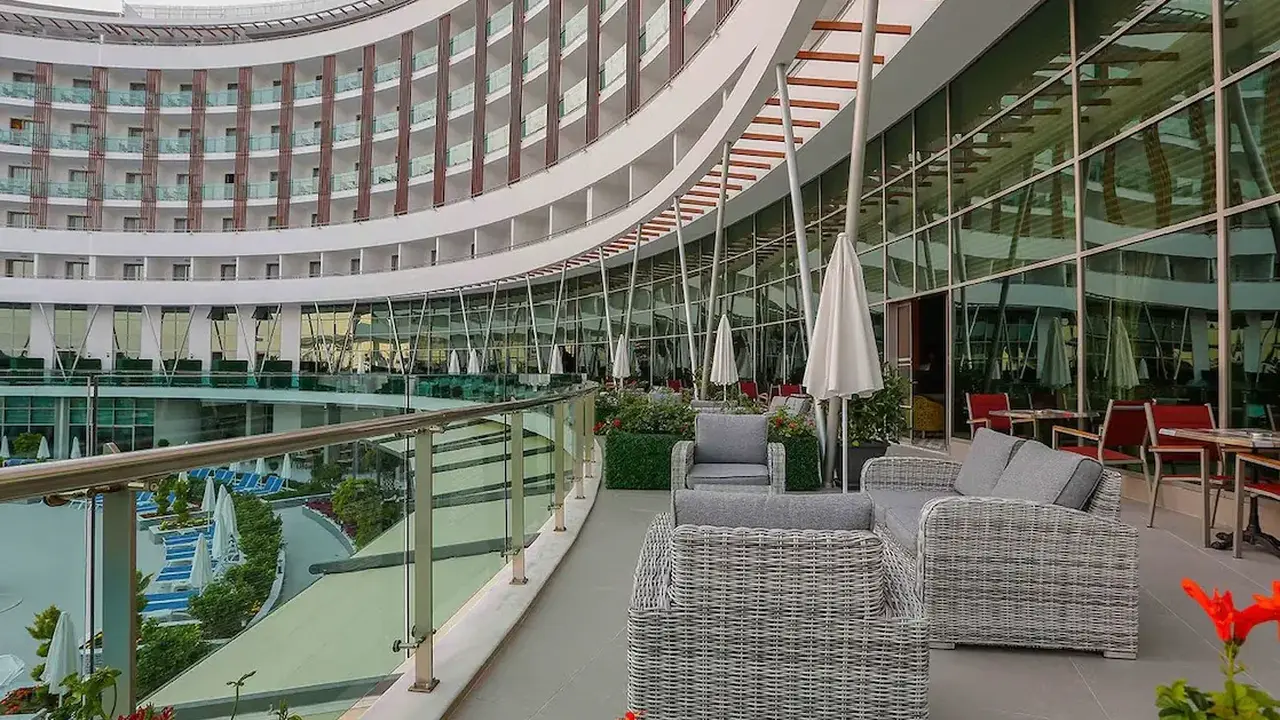XORIA DELUXE HOTEL