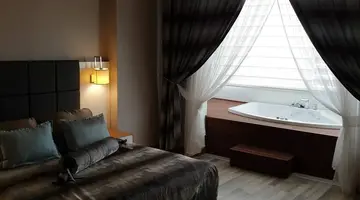 XORIA DELUXE HOTEL