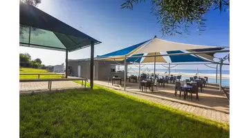 XORIA DELUXE HOTEL