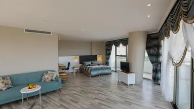 Xoria Deluxe Hotel