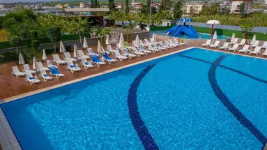 Xoria Deluxe Hotel