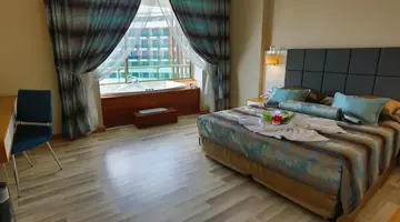 Xoria Deluxe Hotel