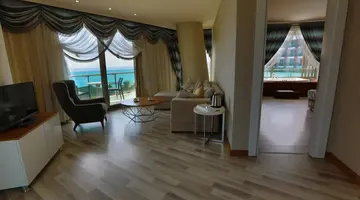 Xoria Deluxe Hotel