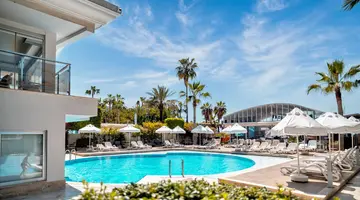 Xperia Saray Beach
