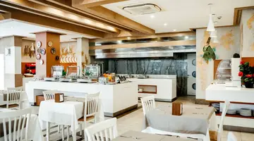 Xperia Saray Beach