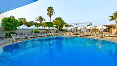 Xperia Saray Beach