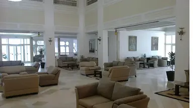 Yadis Hammamet