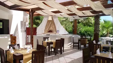 Yadis Hammamet