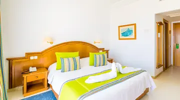 Yadis Hammamet