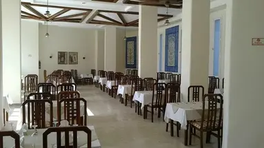 Yadis Hammamet