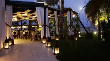 Yadis Hammamet