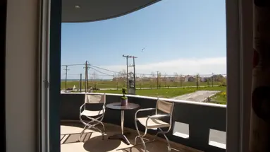 Yakinthos Hotel
