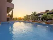 Yakinthos Hotel