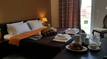 Yakinthos Hotel